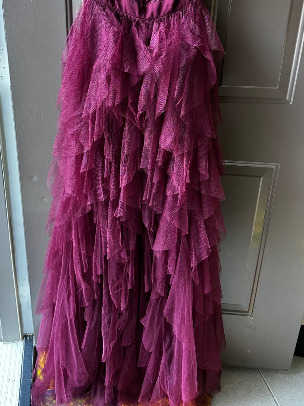 Fashion Nova Lace Bustier Ruffle Maxi Dress
Size XS NWT